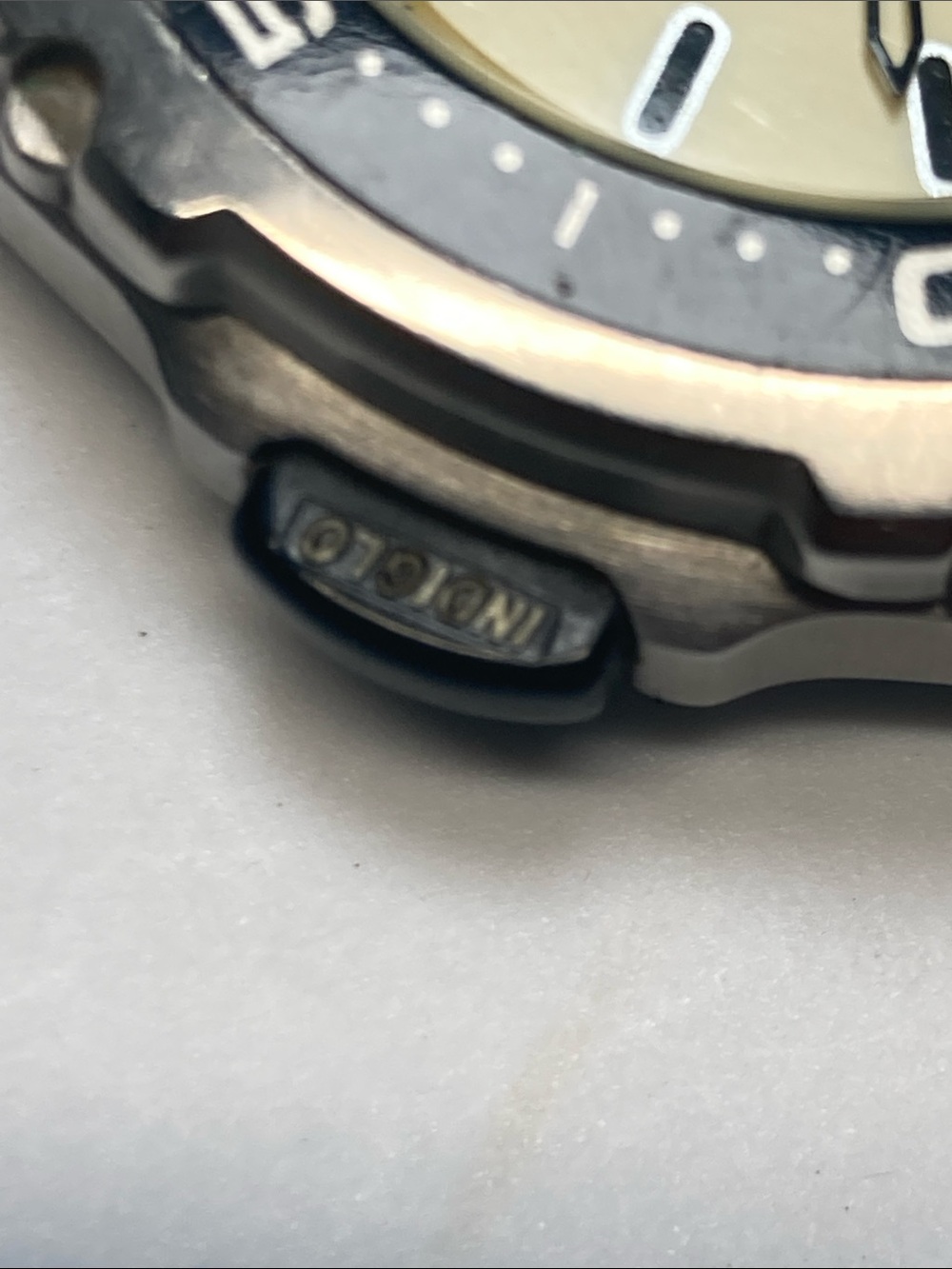 Timex vintage dive Men's Watch with Cream Dial and Black Bezel, parts or restore - Picture 9 of 11